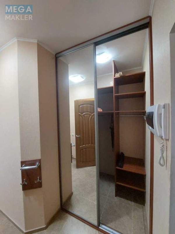 Оренда 1 кімнатної квартири, <a class="location-link" href="/kiev/" title="Недвижимость Київ">Київ</a>, <a class="location-link" href="/kiev/darnickij/" title="Недвижимость Дарницький район">Дарницький р-н</a>, Дніпровська наб., 26б (изображение 18)