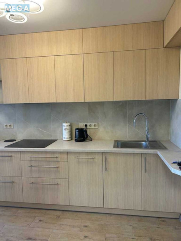 Оренда 1 кімнатної квартири, <a class="location-link" href="/kiev/" title="Недвижимость Київ">Київ</a>, <a class="location-link" href="/kiev/goloseevskij/" title="Недвижимость Голосіївський район">Голосіївський р-н</a>, Антоновича вул., 154 (изображение 9)