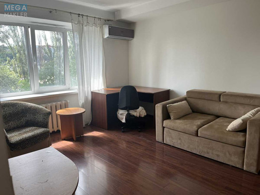 Продаж 2 кімнатної квартири (45/?/7), 6 пов. 9 пов. будинку, <a class="location-link" href="/kiev/" title="Недвижимость Київ">Київ</a>, <a class="location-link" href="/kiev/goloseevskij/" title="Недвижимость Голосіївський район">Голосіївський р-н</a>, Жилянська вул., 45 (изображение 8)