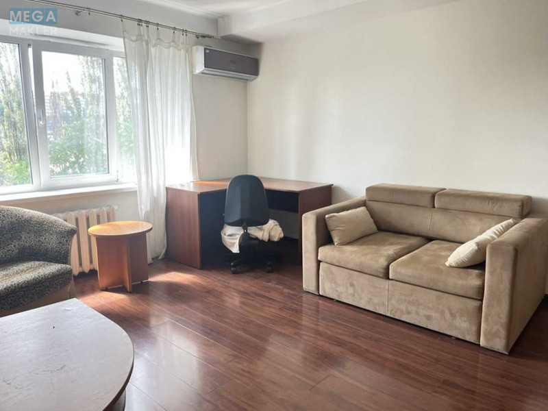 Продаж 2 кімнатної квартири (45/?/7), 6 пов. 9 пов. будинку, <a class="location-link" href="/kiev/" title="Недвижимость Київ">Київ</a>, <a class="location-link" href="/kiev/goloseevskij/" title="Недвижимость Голосіївський район">Голосіївський р-н</a>, Жилянська вул., 45 (изображение 9)