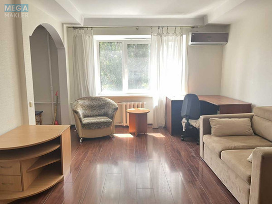 Продаж 2 кімнатної квартири (45/?/7), 6 пов. 9 пов. будинку, <a class="location-link" href="/kiev/" title="Недвижимость Київ">Київ</a>, <a class="location-link" href="/kiev/goloseevskij/" title="Недвижимость Голосіївський район">Голосіївський р-н</a>, Жилянська вул., 45 (изображение 10)