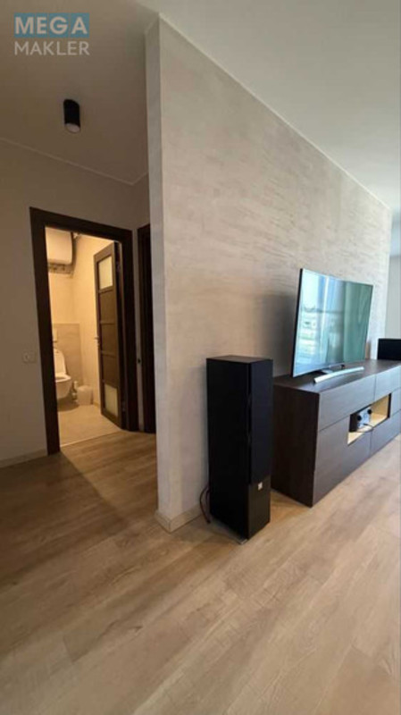 Оренда 3 кімнатної квартири, <a class="location-link" href="/kiev/" title="Недвижимость Київ">Київ</a>, <a class="location-link" href="/kiev/solomenskij/" title="Недвижимость Солом'янський район">Солом'янський р-н</a>, Гарматная ул., 38а (изображение 4)