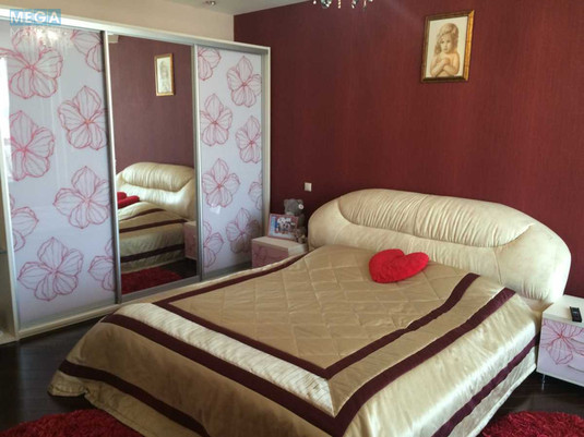 Оренда 3 кімнатної квартири, <a class="location-link" href="/kiev/" title="Недвижимость Київ">Київ</a>, <a class="location-link" href="/kiev/solomenskij/" title="Недвижимость Солом'янський район">Солом'янський р-н</a>, Кудряшова ул., 20г (изображение 2)