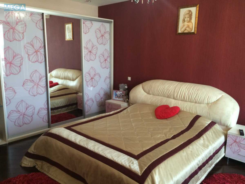 Оренда 3 кімнатної квартири, <a class="location-link" href="/kiev/" title="Недвижимость Київ">Київ</a>, <a class="location-link" href="/kiev/solomenskij/" title="Недвижимость Солом'янський район">Солом'янський р-н</a>, Кудряшова ул., 20г (изображение 2)