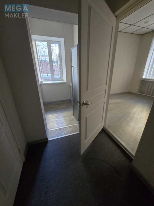 Продаж комерційної нерухомості, 184&nbsp;кв.м, под магазин, <a class="location-link" href="/kiev/" title="Недвижимость Київ">Київ</a>, <a class="location-link" href="/kiev/shevchenkovskij/" title="Недвижимость Шевченківський район">Шевченківський р-н</a>, Ярославів Вал вул., 30/18 (изображение 16)