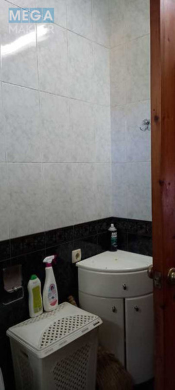 Продаж дома, 2&nbsp;поверху, 290&nbsp;кв.м, 5&nbsp;кімнат, ділянка 7&nbsp;соток, <a class="location-link" href="/odessa/" title="Недвижимость Одеса">Одеса</a>, <a class="location-link" href="/odessa/malinovskij/" title="Недвижимость Малиновський район">Малиновський р-н</a>, Софьи Перовской (изображение 3)