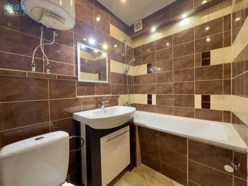 Продаж 2 кімнатної квартири (45,2/31,5/6), 1 пов. 5 пов. будинку, <a class="location-link" href="/cherkassi/" title="Недвижимость Черкаси">Черкаси</a>, <a class="location-link" href="/cherkassi/pridneprovskij/" title="Недвижимость Придніпровський район">Придніпровський р-н</a>, Нарбутівська, 165/1 (изображение 16)