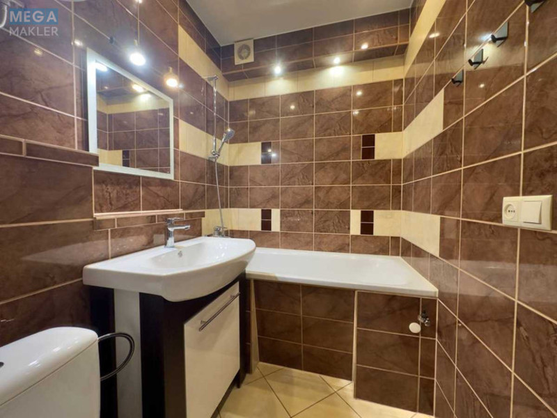 Продаж 2 кімнатної квартири (45,2/31,5/6), 1 пов. 5 пов. будинку, <a class="location-link" href="/cherkassi/" title="Недвижимость Черкаси">Черкаси</a>, <a class="location-link" href="/cherkassi/pridneprovskij/" title="Недвижимость Придніпровський район">Придніпровський р-н</a>, Нарбутівська, 165/1 (изображение 17)