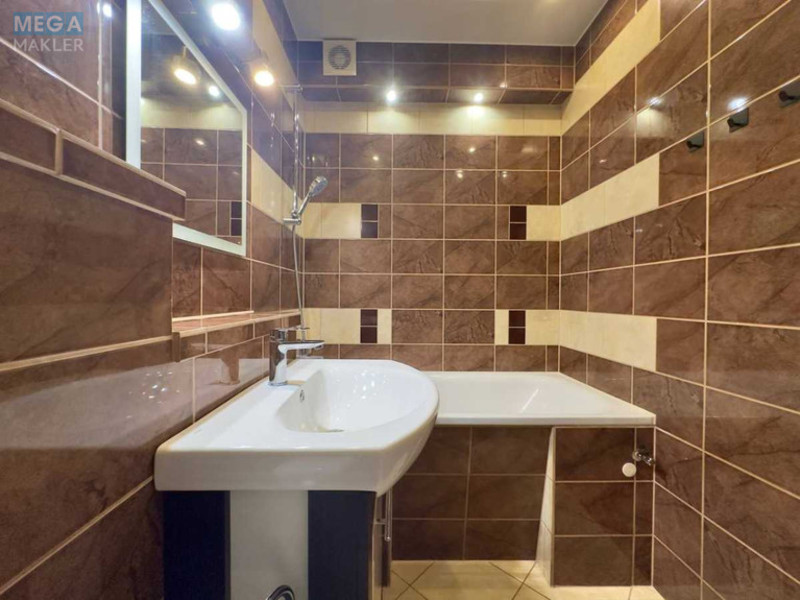 Продаж 2 кімнатної квартири (45,2/31,5/6), 1 пов. 5 пов. будинку, <a class="location-link" href="/cherkassi/" title="Недвижимость Черкаси">Черкаси</a>, <a class="location-link" href="/cherkassi/pridneprovskij/" title="Недвижимость Придніпровський район">Придніпровський р-н</a>, Нарбутівська, 165/1 (изображение 18)