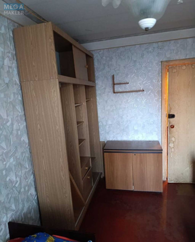 Продаж 3 кімнатної квартири (59/41/7), 3 пов. 9 пов. будинку, <a class="location-link" href="/kiev/" title="Недвижимость Київ">Київ</a>, <a class="location-link" href="/kiev/svyatoshinskij/" title="Недвижимость Святошинский район">Святошинский р-н</a>, Кольцова бульв., 15 (изображение 2)