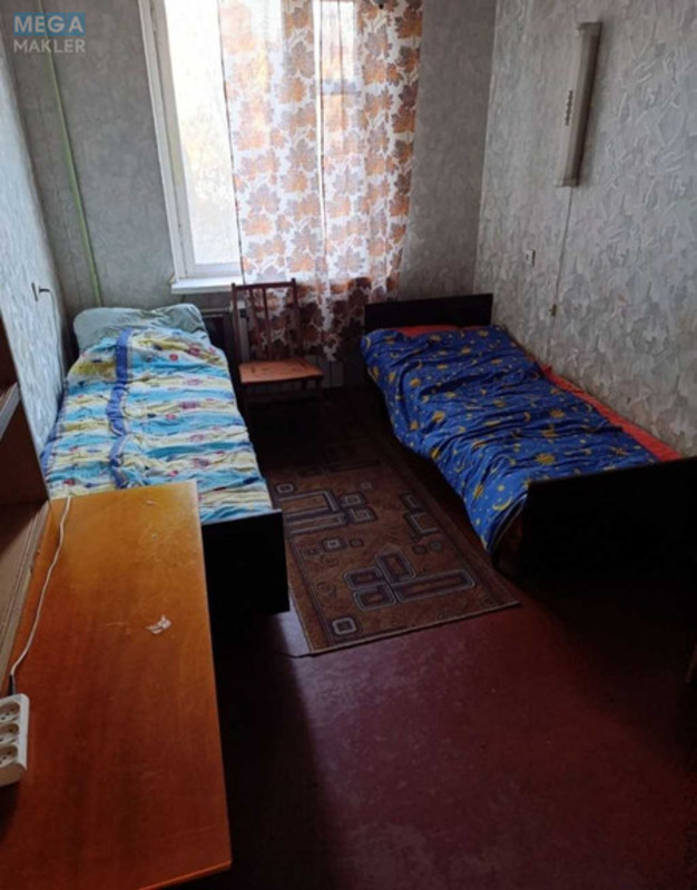 Продаж 3 кімнатної квартири (59/41/7), 3 пов. 9 пов. будинку, <a class="location-link" href="/kiev/" title="Недвижимость Київ">Київ</a>, <a class="location-link" href="/kiev/svyatoshinskij/" title="Недвижимость Святошинский район">Святошинский р-н</a>, Кольцова бульв., 15 (изображение 4)