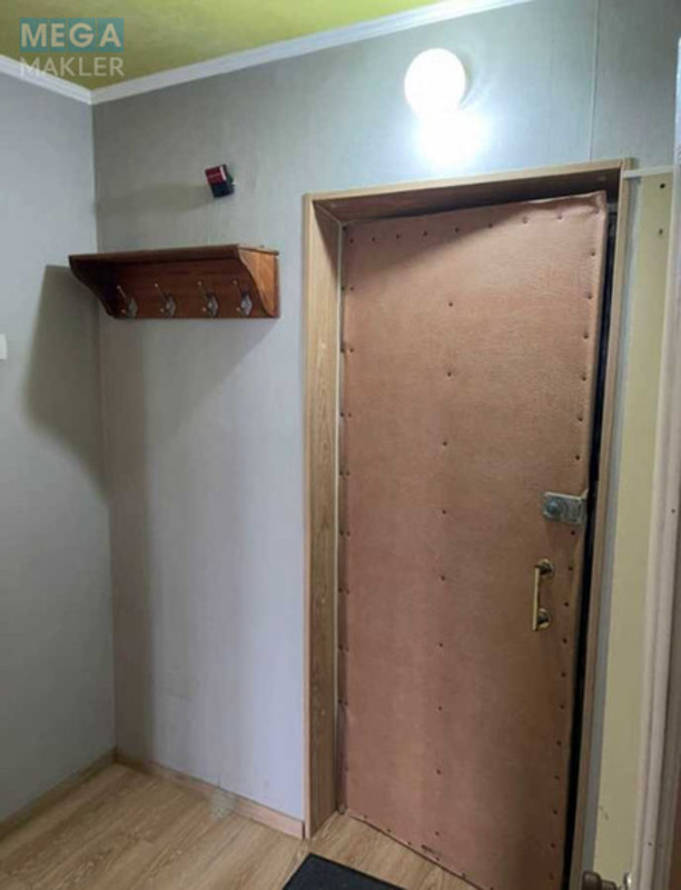 Продаж 1 кімнатної квартири (38/21/7), 9 пов. 9 пов. будинку, <a class="location-link" href="/kiev/" title="Недвижимость Київ">Київ</a>, <a class="location-link" href="/kiev/goloseevskij/" title="Недвижимость Голосіївський район">Голосіївський р-н</a>, Полковника Потехина ул., 12 (изображение 7)