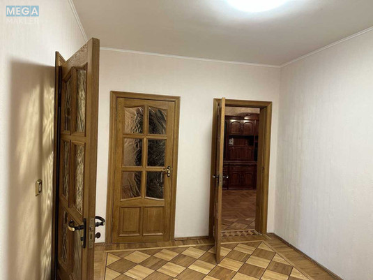 Оренда 3 кімнатної квартири, <a class="location-link" href="/kiev/" title="Недвижимость Київ">Київ</a>, <a class="location-link" href="/kiev/darnickij/" title="Недвижимость Дарницький район">Дарницький р-н</a>, Бориса Гмыри ул., 5 (изображение 5)