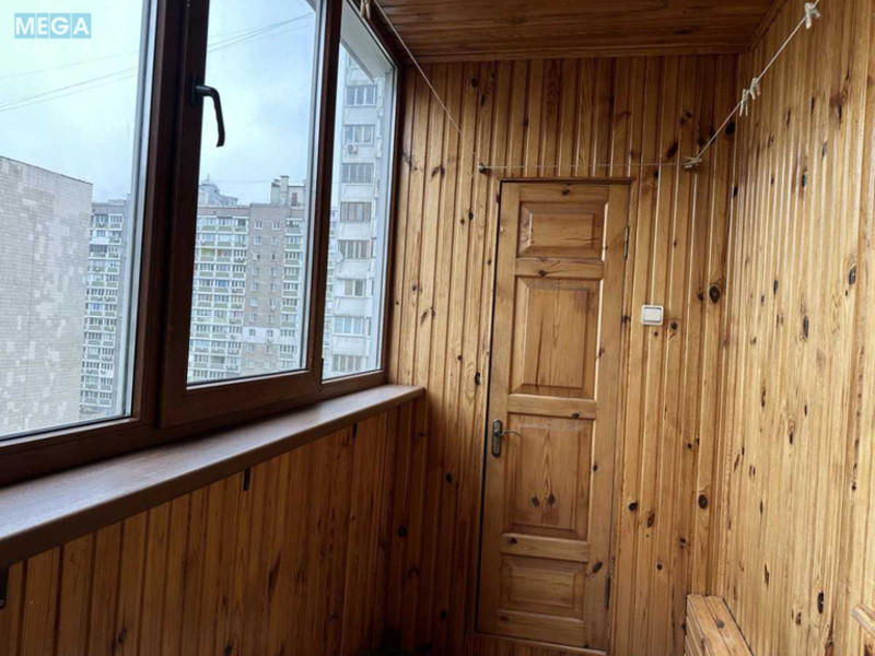Оренда 3 кімнатної квартири, <a class="location-link" href="/kiev/" title="Недвижимость Київ">Київ</a>, <a class="location-link" href="/kiev/darnickij/" title="Недвижимость Дарницький район">Дарницький р-н</a>, Бориса Гмыри ул., 5 (изображение 15)