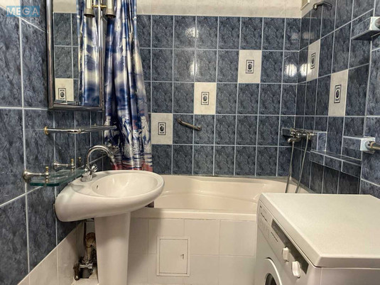 Оренда 3 кімнатної квартири, <a class="location-link" href="/kiev/" title="Недвижимость Київ">Київ</a>, <a class="location-link" href="/kiev/darnickij/" title="Недвижимость Дарницький район">Дарницький р-н</a>, Бориса Гмыри ул., 5 (изображение 16)