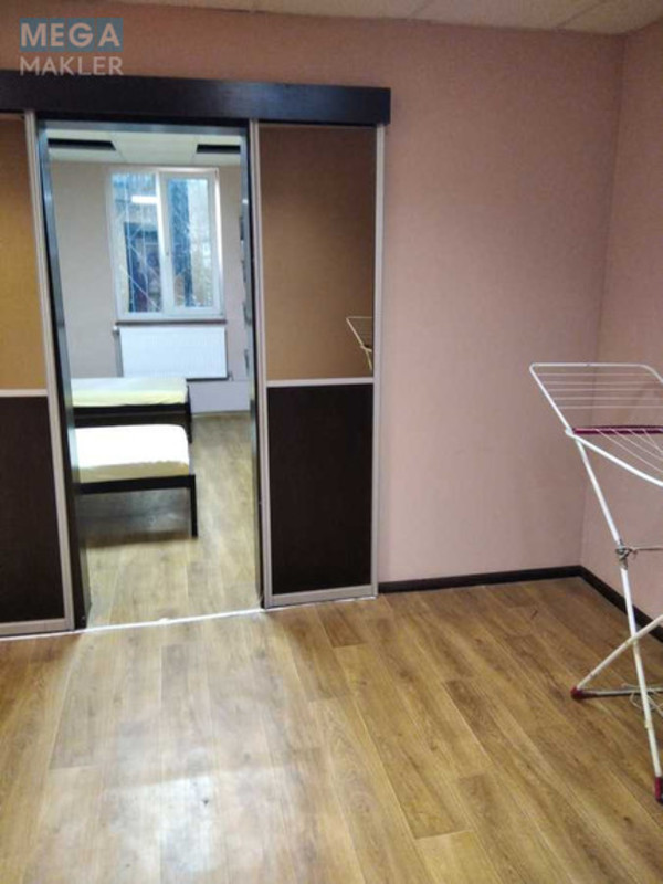 Оренда кімнати (підселення), <a class="location-link" href="/kiev/" title="Недвижимость Київ">Київ</a>, <a class="location-link" href="/kiev/dneprovskij/" title="Недвижимость Дніпровський район">Дніпровський р-н</a>, Уінстона Черчілля вул. (изображение 7)
