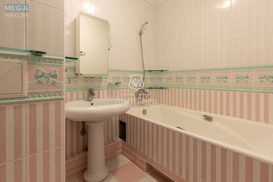 Продаж 3 кімнатної квартири (82,1/50,2/12,7), 5 пов. 10 пов. будинку, <a class="location-link" href="/kiev/" title="Недвижимость Київ">Київ</a>, <a class="location-link" href="/kiev/solomenskij/" title="Недвижимость Солом'янський район">Солом'янський р-н</a>, Івана Пулюя вул., 1 (изображение 17)