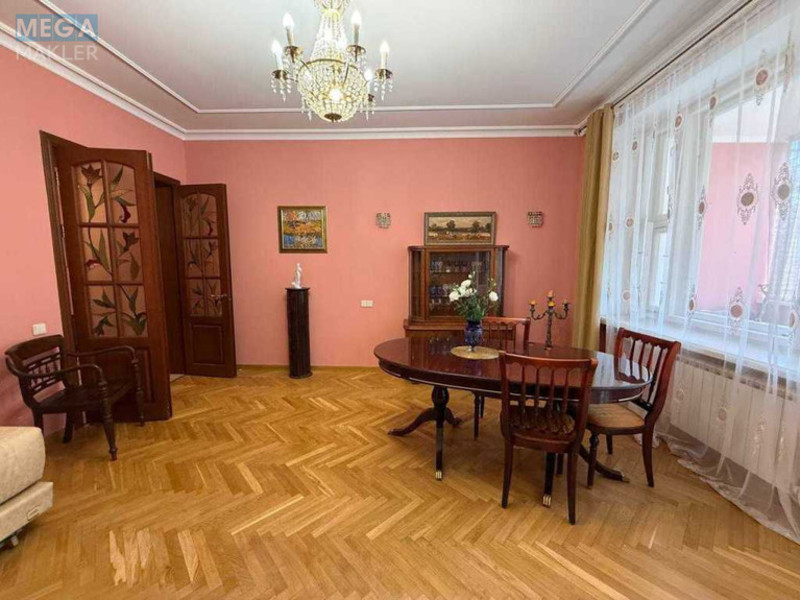 Продаж 2 кімнатної квартири (85,8/38/14), 3 пов. 9 пов. будинку, <a class="location-link" href="/kiev/" title="Недвижимость Київ">Київ</a>, <a class="location-link" href="/kiev/pecherskij/" title="Недвижимость Печерський район">Печерський р-н</a>, Виноградный пер., 4 (изображение 4)