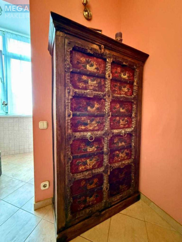 Продаж 2 кімнатної квартири (85,8/38/14), 3 пов. 9 пов. будинку, <a class="location-link" href="/kiev/" title="Недвижимость Київ">Київ</a>, <a class="location-link" href="/kiev/pecherskij/" title="Недвижимость Печерський район">Печерський р-н</a>, Виноградный пер., 4 (изображение 9)