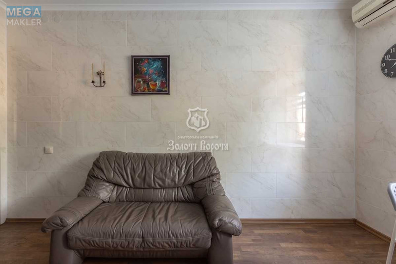 Продаж 2 кімнатної квартири (88,4/39,9/13,9), 1 пов. 14 пов. будинку, <a class="location-link" href="/kiev/" title="Недвижимость Київ">Київ</a>, <a class="location-link" href="/kiev/podolskij/" title="Недвижимость Подільський район">Подільський р-н</a>, Осиповського вул., 9 (изображение 3)