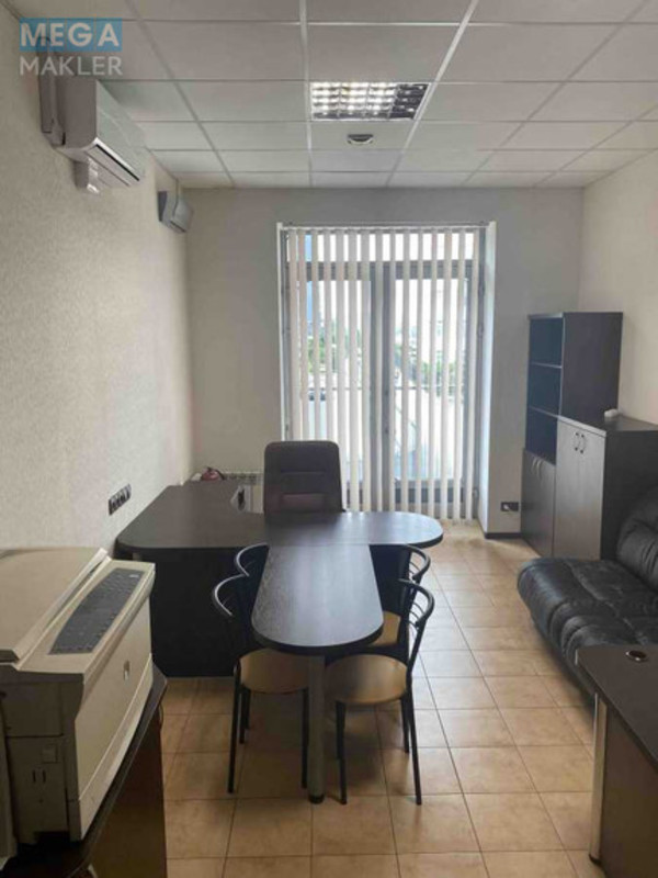 Оренда комерційної нерухомості, 21,80&nbsp;кв.м, под офис, <a class="location-link" href="/kiev/" title="Недвижимость Київ">Київ</a>, <a class="location-link" href="/kiev/darnickij/" title="Недвижимость Дарницький район">Дарницький р-н</a>, Днепровская наб., 14 (изображение 5)