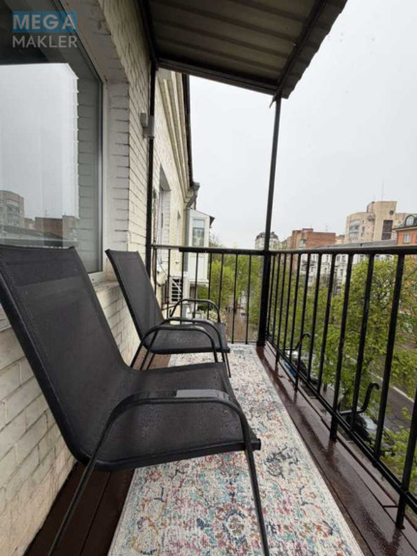Продаж 2 кімнатної квартири (63/17/33), 4 пов. 4 пов. будинку, <a class="location-link" href="/kiev/" title="Недвижимость Київ">Київ</a>, <a class="location-link" href="/kiev/pecherskij/" title="Недвижимость Печерський район">Печерський р-н</a>, Івана Мазепи вул., 7 (изображение 8)