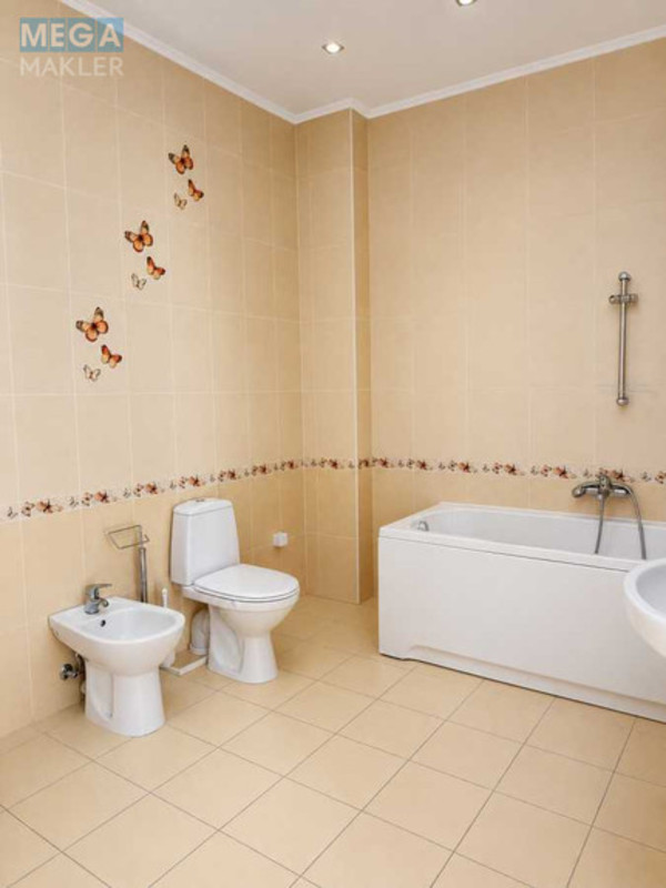 Продаж дома, 2&nbsp;поверху, 427&nbsp;кв.м, 5&nbsp;кімнат, ділянка 18&nbsp;соток, <a class="location-link" href="/gorbovichi/" title="Недвижимость Горбовичі">Горбовичі</a>, Центральна (изображение 15)