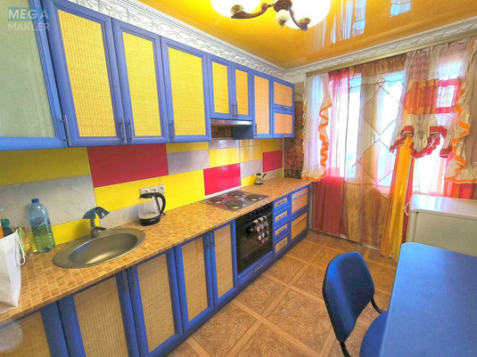 Продаж 2 кімнатної квартири (49/25/8), 4 пов. 4 пов. будинку, <a class="location-link" href="/komarovka-selo-kv/" title="Недвижимость Комарівка">Комарівка</a>, Комсомольська (изображение 16)