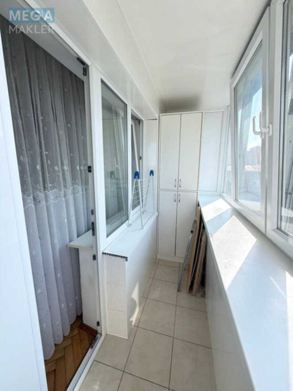 Оренда 3 кімнатної квартири, <a class="location-link" href="/kiev/" title="Недвижимость Київ">Київ</a>, <a class="location-link" href="/kiev/shevchenkovskij/" title="Недвижимость Шевченківський район">Шевченківський р-н</a>, Загоревская ул., 3/15а (изображение 22)