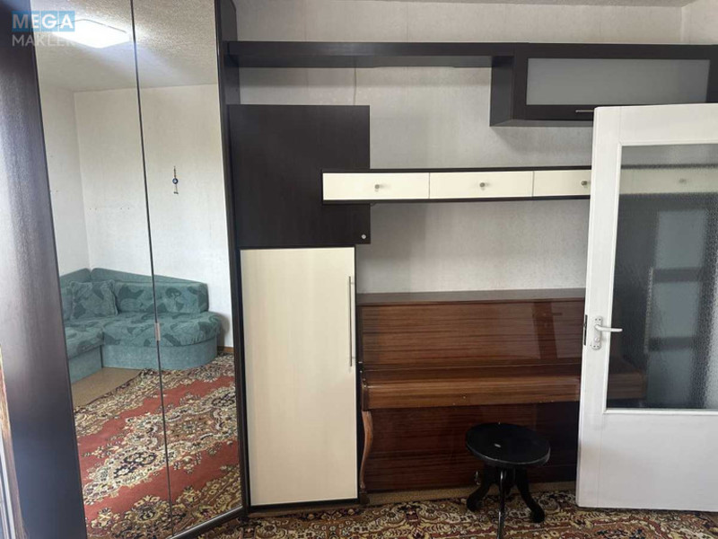 Оренда 3 кімнатної квартири, <a class="location-link" href="/kiev/" title="Недвижимость Київ">Київ</a>, <a class="location-link" href="/kiev/svyatoshinskij/" title="Недвижимость Святошинський район">Святошинський р-н</a>, Підлісна вул., 6 (изображение 3)
