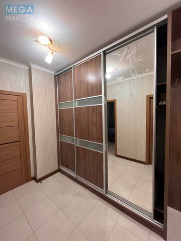 Оренда 2 кімнатної квартири, <a class="location-link" href="/kiev/" title="Недвижимость Київ">Київ</a>, <a class="location-link" href="/kiev/darnickij/" title="Недвижимость Дарницький район">Дарницький р-н</a>, Ревуцького вул., 40В (изображение 5)