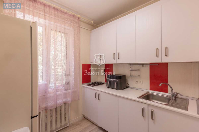 Продаж 2 кімнатної квартири (41,7/26,6/5,8), 3 пов. 4 пов. будинку, <a class="location-link" href="/kiev/" title="Недвижимость Київ">Київ</a>, <a class="location-link" href="/kiev/goloseevskij/" title="Недвижимость Голосіївський район">Голосіївський р-н</a>, Науки просп., 78 (изображение 10)