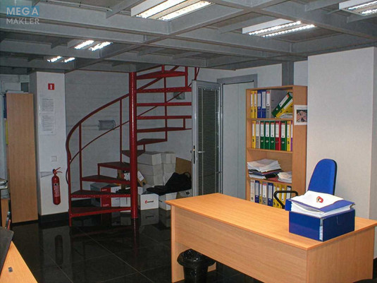 Оренда комерційної нерухомості, 106&nbsp;кв.м, под офис, <a class="location-link" href="/kiev/" title="Недвижимость Київ">Київ</a>, <a class="location-link" href="/kiev/goloseevskij/" title="Недвижимость Голосіївський район">Голосіївський р-н</a>, Феодосийский пер., 14 (изображение 3)