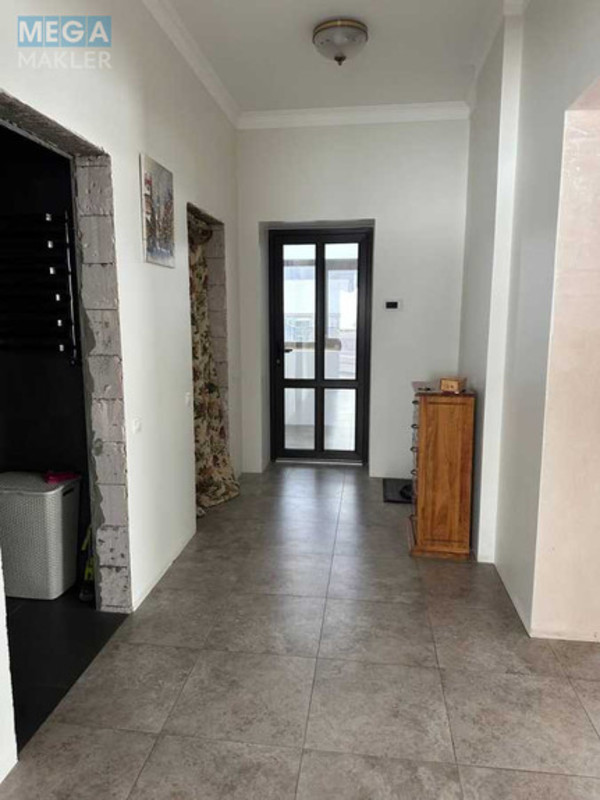Продаж дома, 2&nbsp;поверху, 228&nbsp;кв.м, 5&nbsp;кімнат, ділянка 14&nbsp;соток, <a class="location-link" href="/bogdanovka-selo-kv-brovarskij-rajon/" title="Недвижимость Богданівка">Богданівка</a>, Подильна (изображение 9)