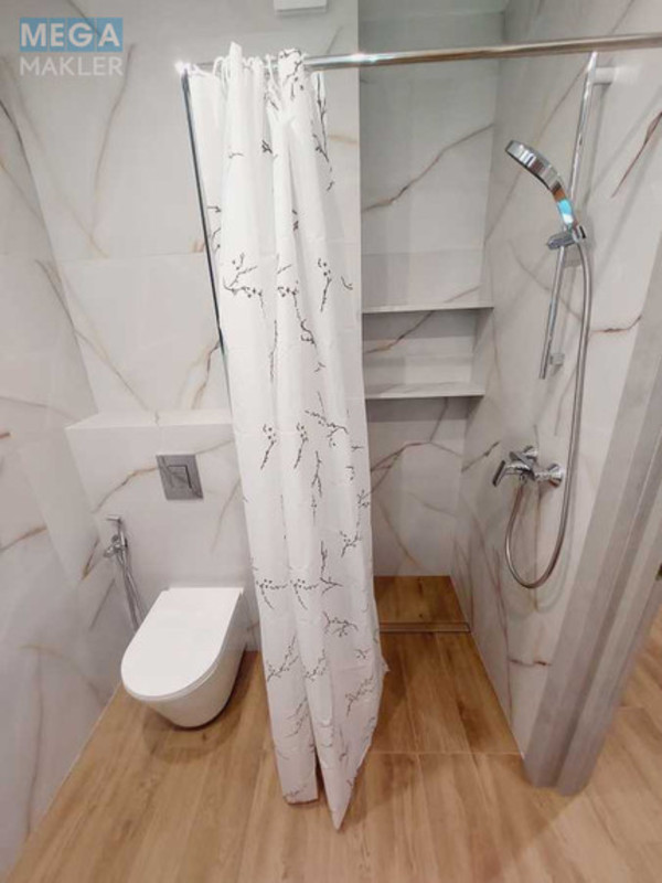 Оренда 1 кімнатної квартири, <a class="location-link" href="/kiev/" title="Недвижимость Київ">Київ</a>, <a class="location-link" href="/kiev/solomenskij/" title="Недвижимость Солом'янський район">Солом'янський р-н</a>, Воздушных Сил просп. (изображение 10)