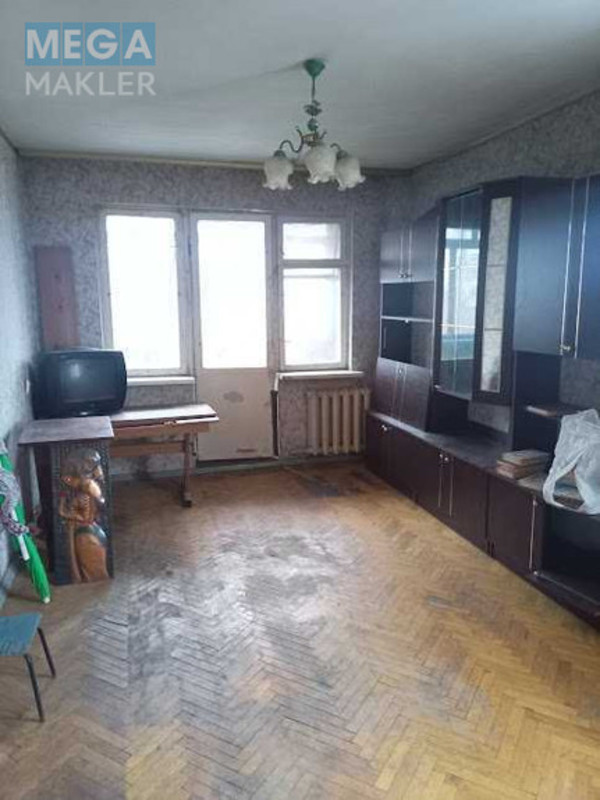 Продаж 1 кімнатної квартири (32/18/6), 5 пов. 5 пов. будинку, <a class="location-link" href="/kiev/" title="Недвижимость Київ">Київ</a>, <a class="location-link" href="/kiev/solomenskij/" title="Недвижимость Солом'янський район">Солом'янський р-н</a>, Любомира Гузара просп., 14 (изображение 2)