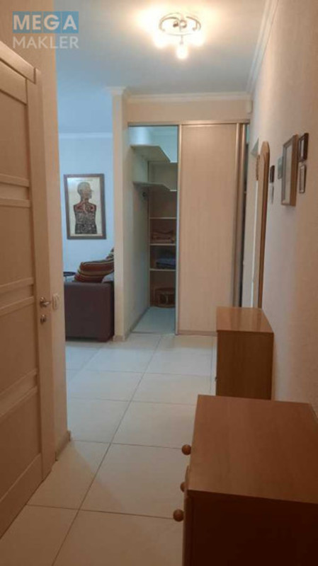 Продаж 2 кімнатної квартири (68/34/8), 7 пов. 9 пов. будинку, <a class="location-link" href="/kiev/" title="Недвижимость Київ">Київ</a>, <a class="location-link" href="/kiev/pecherskij/" title="Недвижимость Печерський район">Печерський р-н</a>, Печерський узвіз, 8 (изображение 13)
