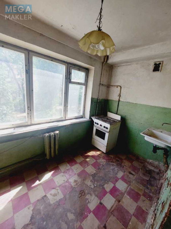 Продаж 2 кімнатної квартири (46/31/8), 2 пов. 5 пов. будинку, <a class="location-link" href="/kiev/" title="Недвижимость Київ">Київ</a>, <a class="location-link" href="/kiev/dneprovskij/" title="Недвижимость Дніпровський район">Дніпровський р-н</a>, Верховного Совета бульв., 26А (изображение 4)