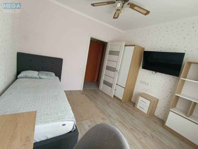 Оренда 2 кімнатної квартири, <a class="location-link" href="/kiev/" title="Недвижимость Київ">Київ</a>, <a class="location-link" href="/kiev/podolskij/" title="Недвижимость Подільський район">Подільський р-н</a>, Правды просп., 64 (изображение 4)