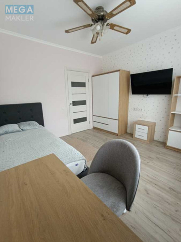Оренда 2 кімнатної квартири, <a class="location-link" href="/kiev/" title="Недвижимость Київ">Київ</a>, <a class="location-link" href="/kiev/podolskij/" title="Недвижимость Подільський район">Подільський р-н</a>, Правды просп., 64 (изображение 5)