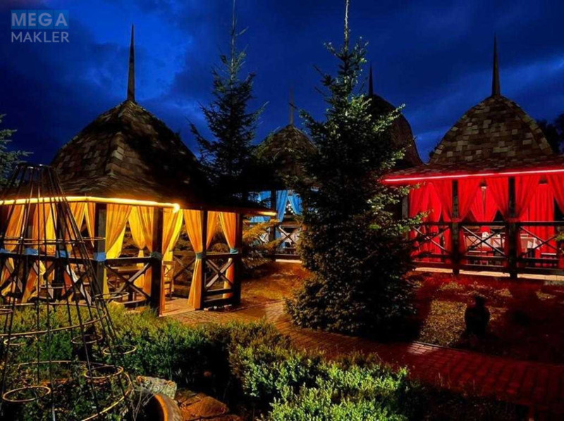 Продаж комерційної нерухомості, 380&nbsp;кв.м, <a class="location-link" href="/truskavets/" title="Недвижимость Трускавець">Трускавець</a>, Карпатська (изображение 16)