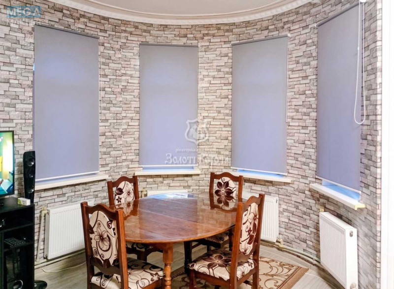 Продаж дома, 2&nbsp;поверху, 275&nbsp;кв.м, 5&nbsp;кімнат, ділянка 9,05&nbsp;соток, <a class="location-link" href="/baryshevka/" title="Недвижимость Баришівка">Баришівка</a>, Щастя вул., 33а (изображение 4)