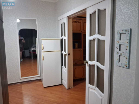 Оренда 1 кімнатної квартири, <a class="location-link" href="/kiev/" title="Недвижимость Київ">Київ</a>, <a class="location-link" href="/kiev/darnickij/" title="Недвижимость Дарницький район">Дарницький р-н</a>, Дніпровська наб., 26 (изображение 10)