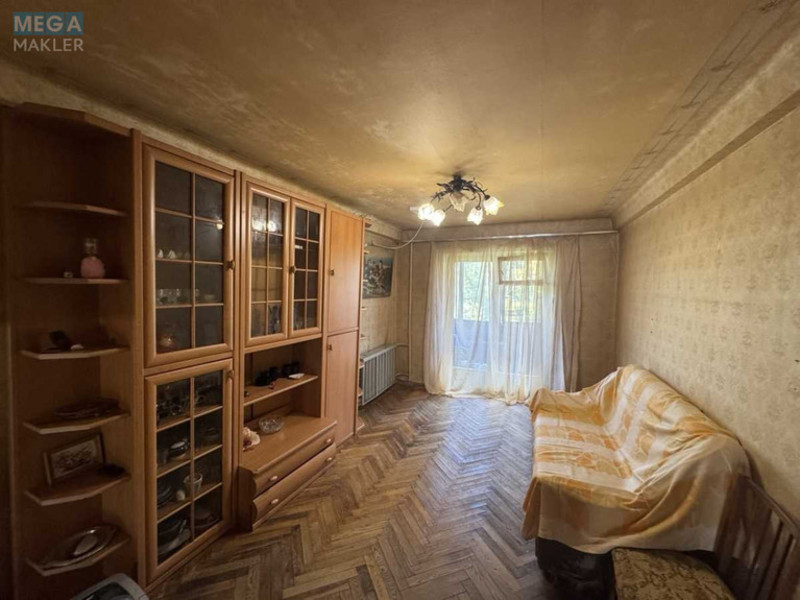 Продаж 3 кімнатної квартири (66/45/7), 6 пов. 10 пов. будинку, <a class="location-link" href="/kiev/" title="Недвижимость Київ">Київ</a>, <a class="location-link" href="/kiev/svyatoshinskij/" title="Недвижимость Святошинський район">Святошинський р-н</a>, Верховинная ул., 80 (изображение 7)