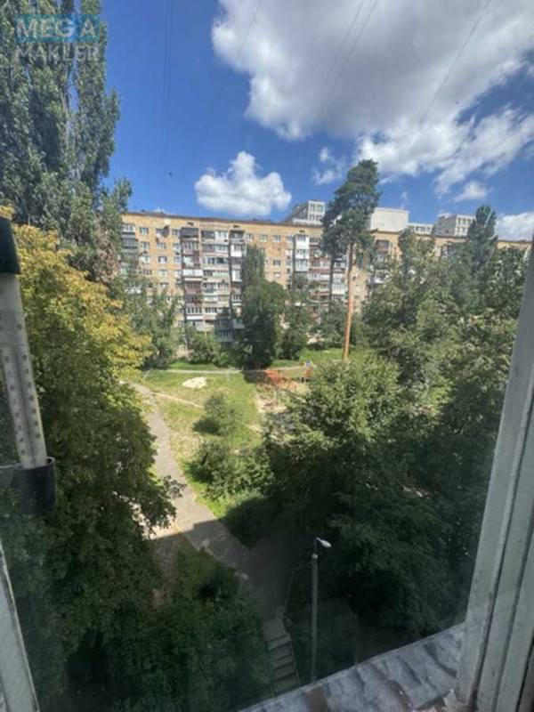 Продаж 3 кімнатної квартири (66/45/7), 6 пов. 10 пов. будинку, <a class="location-link" href="/kiev/" title="Недвижимость Київ">Київ</a>, <a class="location-link" href="/kiev/svyatoshinskij/" title="Недвижимость Святошинський район">Святошинський р-н</a>, Верховинная ул., 80 (изображение 11)