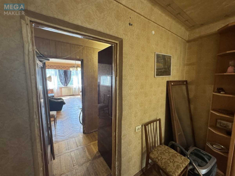Продаж 3 кімнатної квартири (66/45/7), 6 пов. 10 пов. будинку, <a class="location-link" href="/kiev/" title="Недвижимость Київ">Київ</a>, <a class="location-link" href="/kiev/svyatoshinskij/" title="Недвижимость Святошинський район">Святошинський р-н</a>, Верховинная ул., 80 (изображение 16)