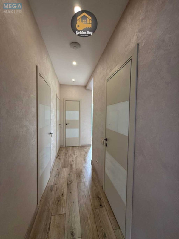 Продаж дома, 2&nbsp;поверху, 250&nbsp;кв.м, 6&nbsp;кімнат, ділянка 9&nbsp;соток, <a class="location-link" href="/ivankovichi/" title="Недвижимость Іванковичі">Іванковичі</a>, Марії Примаченко, 16 (изображение 19)