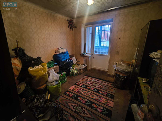 Продаж 3 кімнатної квартири (82/47/8), 2 пов. 9 пов. будинку, <a class="location-link" href="/kiev/" title="Недвижимость Київ">Київ</a>, <a class="location-link" href="/kiev/pecherskij/" title="Недвижимость Печерський район">Печерський р-н</a>, Лабораторний пров., 4 (изображение 8)