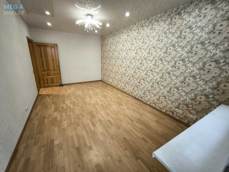 Продаж 2 кімнатної квартири (57/30/11), 1 пов. 12 пов. будинку, <a class="location-link" href="/kiev/" title="Недвижимость Київ">Київ</a>, <a class="location-link" href="/kiev/shevchenkovskij/" title="Недвижимость Шевченківський район">Шевченківський р-н</a>, Мрії вул., 18-г (изображение 8)