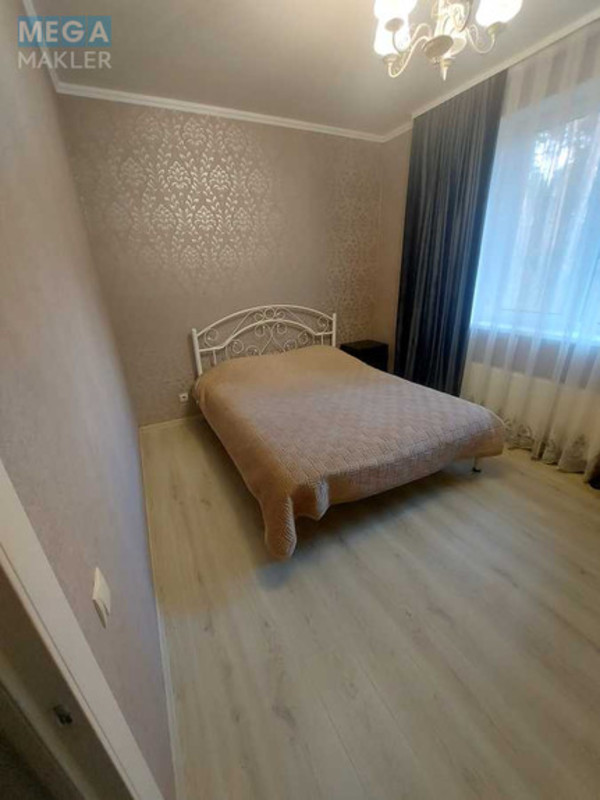 Продаж дома, 2&nbsp;поверху, 120&nbsp;кв.м, 4&nbsp;кімнати, ділянка 6&nbsp;соток, <a class="location-link" href="/kiev/" title="Недвижимость Київ">Київ</a>, <a class="location-link" href="/kiev/darnickij/" title="Недвижимость Дарницький район">Дарницький р-н</a>, Абрикосовая ул., 22а (изображение 5)